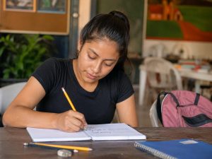 Alcaldía abre cursos de inglés para niños y adultos, así puedes inscribirte