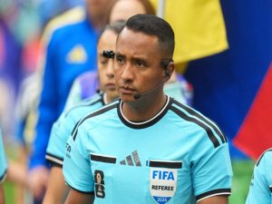 Iván Barton-Árbitro de fútbol salvadoreño