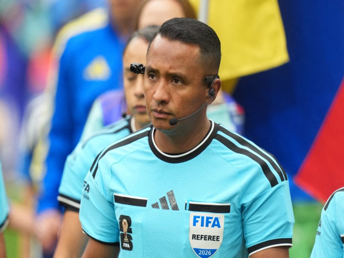 Iván Barton-Árbitro de fútbol salvadoreño