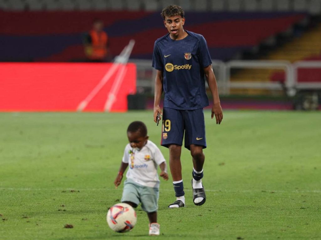 Keyne celebró con Lamine Yamal tras varios partidos de España y se ganó el cariño de los aficionados. / Foto AFP