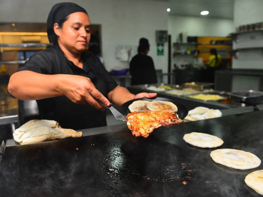 Salsa & Curtido ofrece pupusas en una gran variedad de sabores.