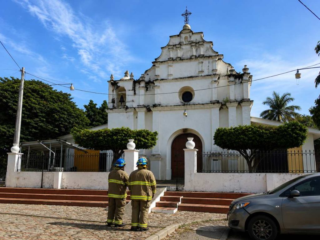 Los cuerpos mantienen una vigilancia preventiva tras el terremoto percibido, realizando patrullas de