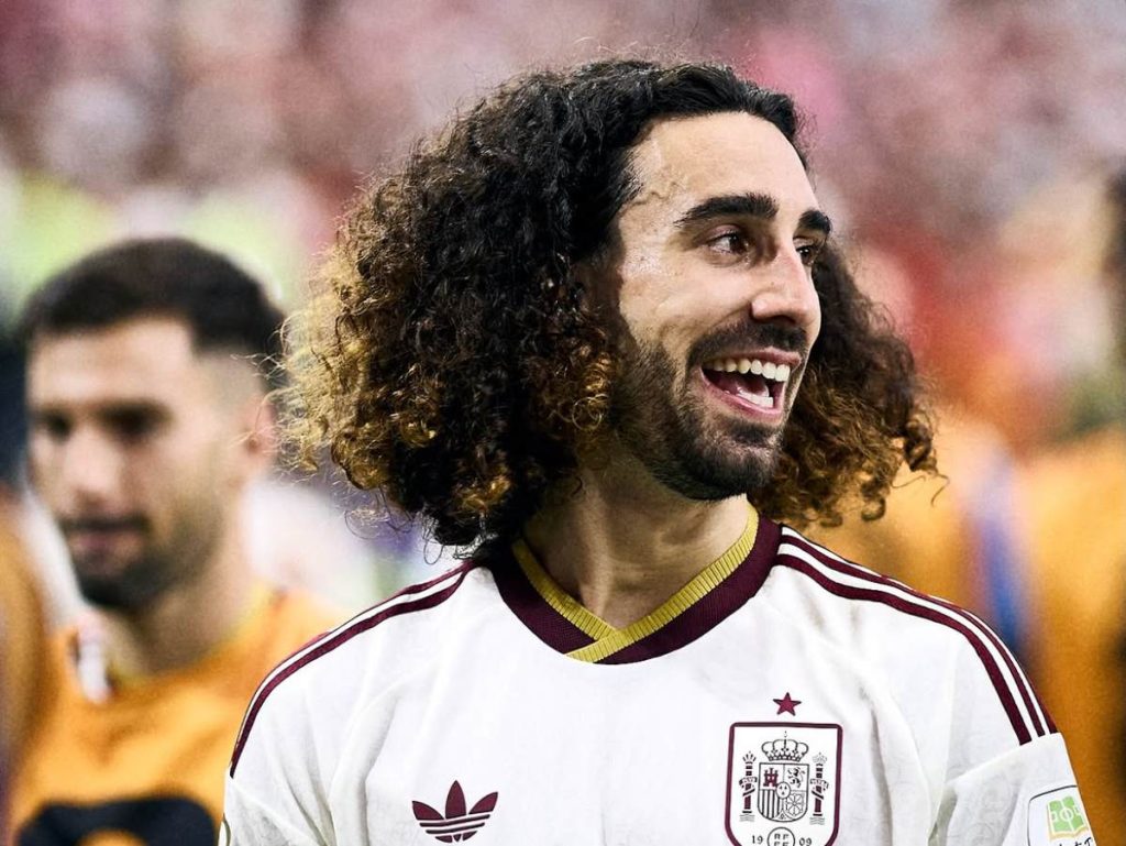 El cabello de Marc Cucurella se ha convertido en una de las imágenes más reconocibles del fútbol español.