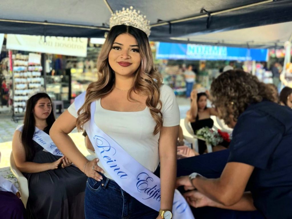 Reinas de los mercados se alistan para el Desfile del Comercio en las Fiestas Agostinas 2026 