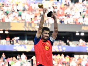 Rodri Hernández de España-balon-oro (1)