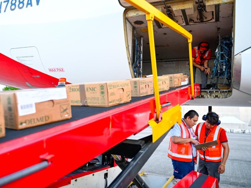 El Salvador envió más personal y ayuda humanitaria a Venezuela tras los terremotos del 24 de junio. Foto: cortesía