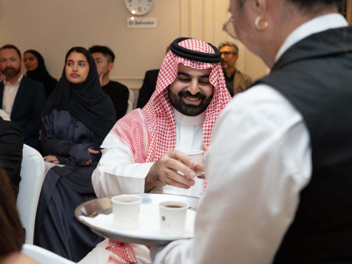 La Embajada de El Salvador en Arabia Saudita organizó una jornada para promover el café salvadoreño y la oferta turística del país.
