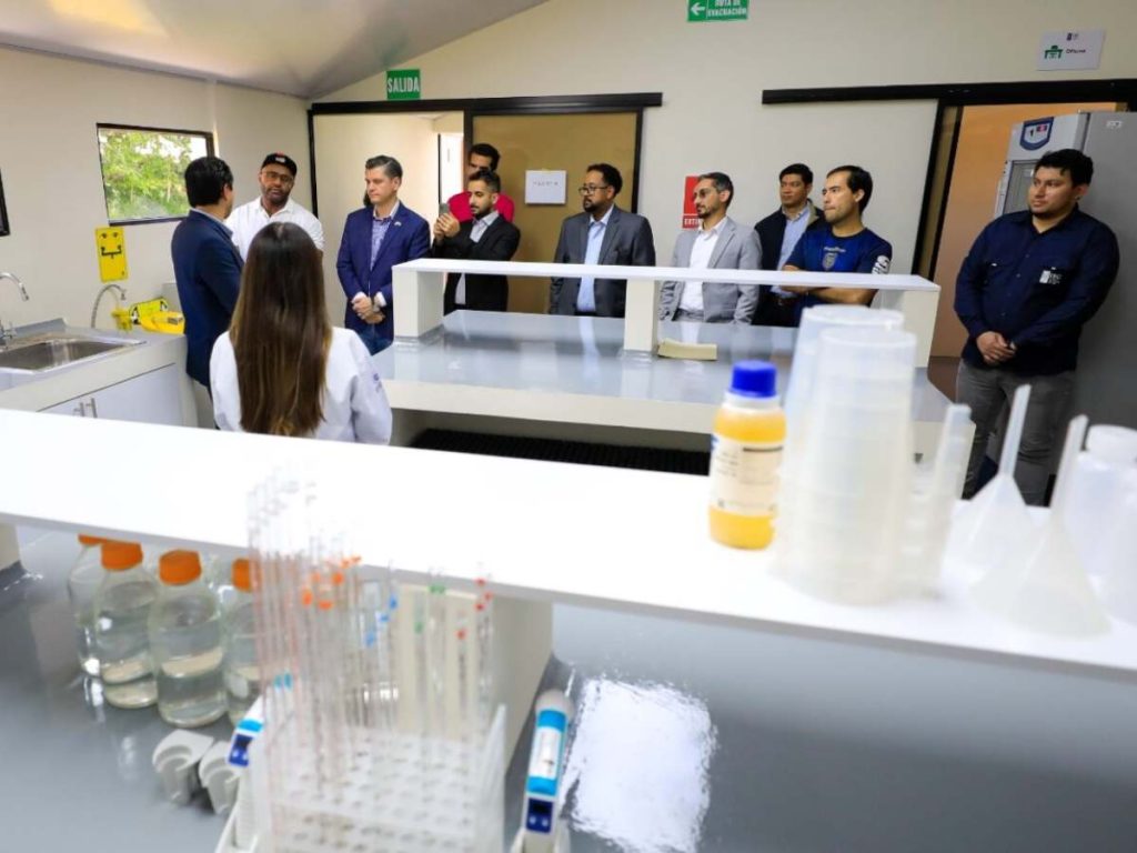 Empresarios de Arabia Saudita recorren el país para conocer de cerca la producción y los procesos de la caficultura salvadoreña.