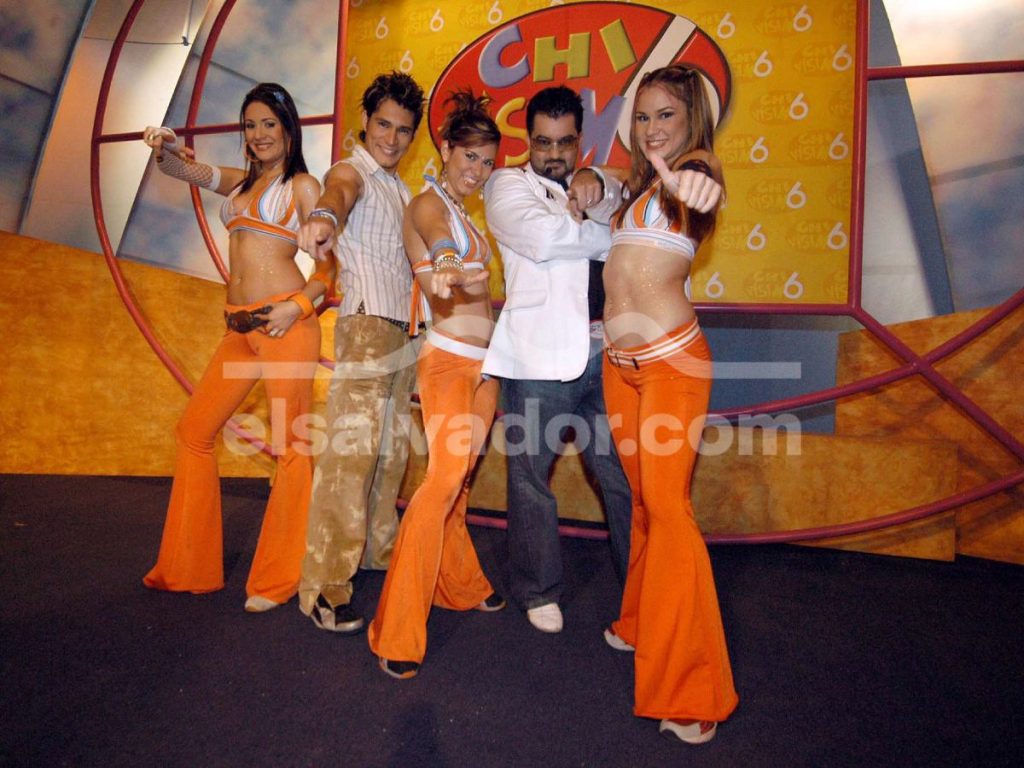 El elenco original de "Chivísimo" estuvo conformado por Steven González, Patricia Méndez, Karla González, Ligia Roca, Candle Lanuza y DJ Oz. Fotografía/ Archivo elsalvador.com