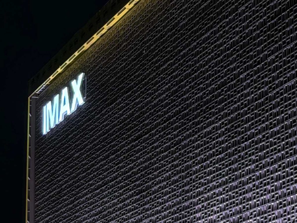 El sitio oficial de IMAX ya muestra al Cine Libertad e IMAX entre sus teatros disponibles en San Salvador.