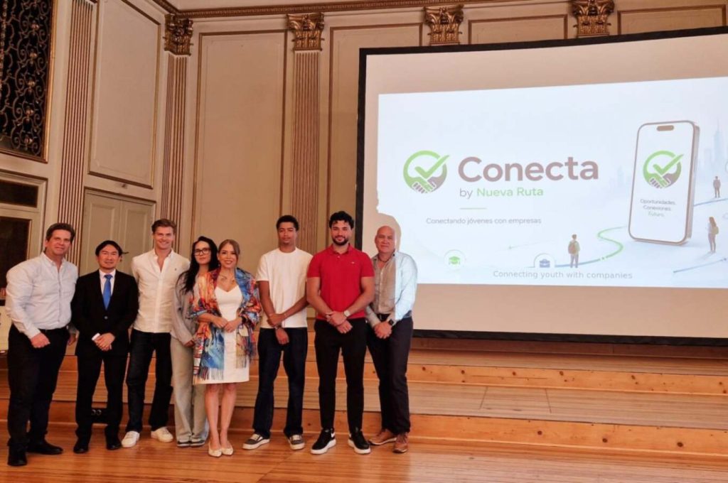 Según Cancillería, "Conecta" busca facilitar el acceso de jóvenes salvadoreños al empleo formal mediante una plataforma digital.
