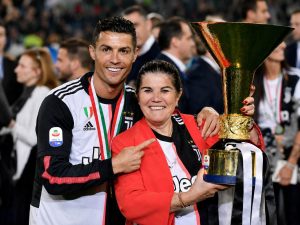 cristiano ronaldo testimonio dolores aveiro futbol portugal manchester united 02