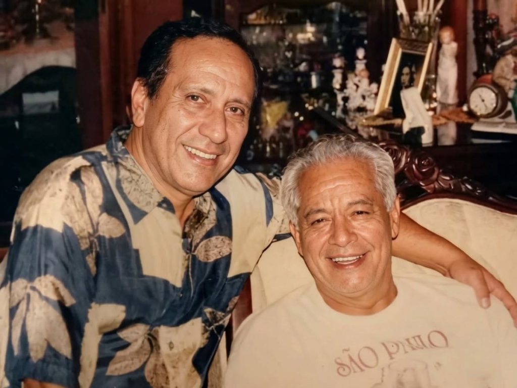 Nelson Portillo, director de Teatro Hamlet junto a  Edgardo Cuellar. Fotografía/ Teatro Hamlet