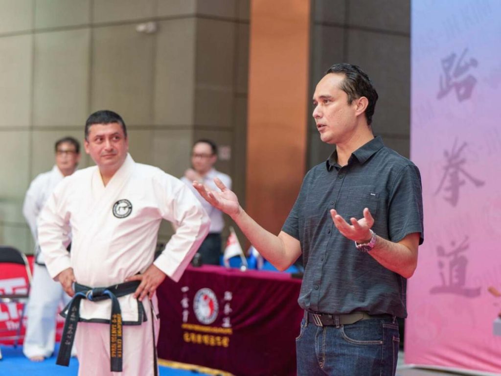 La Embajada de El Salvador en Singapur participó en la ceremonia de graduación