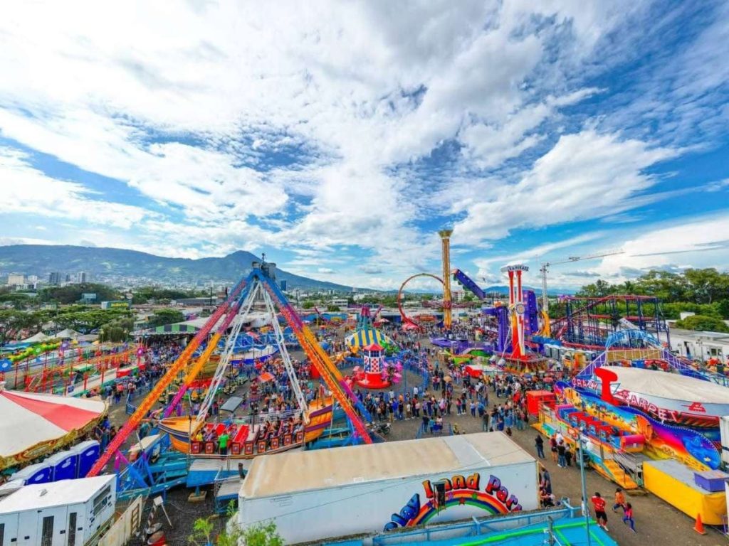 Del 2 al 6 de agosto funcionará desde las 12:00 m. hasta las 12:00 a. m., con juegos mecánicos, gastronomía, orquestas nacionales, DJ, seguridad, limpieza y zona Uber.Del 2 al 6 de agosto funcionará desde las 12:00 m. hasta las 12:00 a. m., con juegos mecánicos, gastronomía, orquestas nacionales, DJ, seguridad, limpieza y zona Uber.