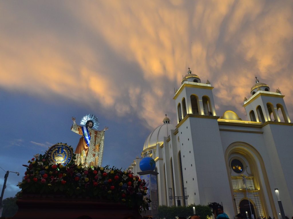 La Transfiguración reúne cada agosto a familias y feligreses salvadoreños.