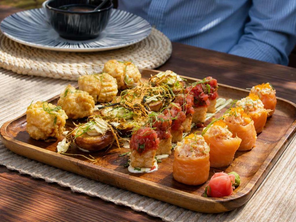 Visitantes pueden recorrer distintos destinos del mundo a través de la gastronomía sin salir de Miraflores.
