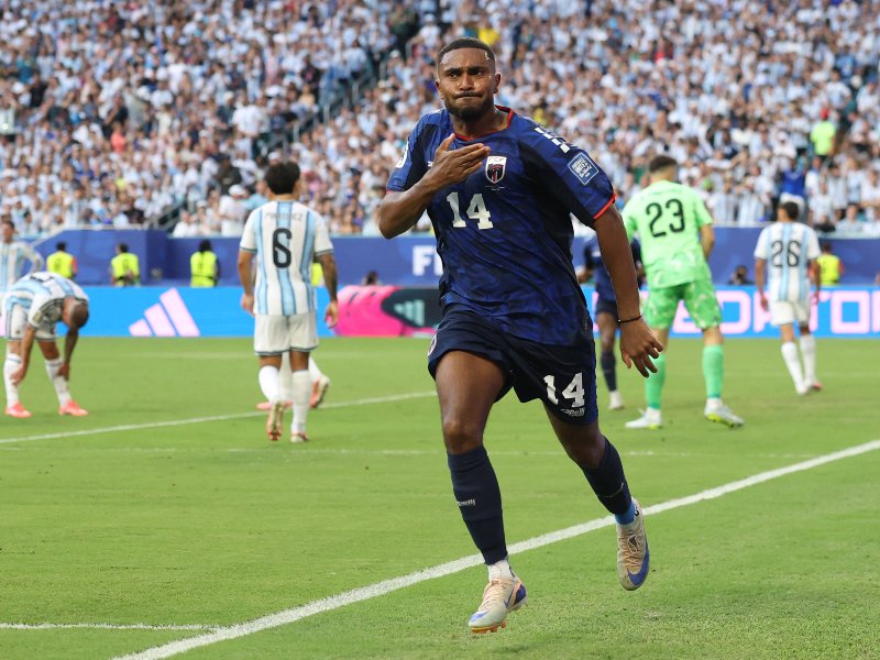 Deroy Duarte celebra el gol del empate de Cabo Verde ante Argentina, una jugada que puso el 1-1 en el segundo tiempo y encendió los dieciseisavos del Mundial.