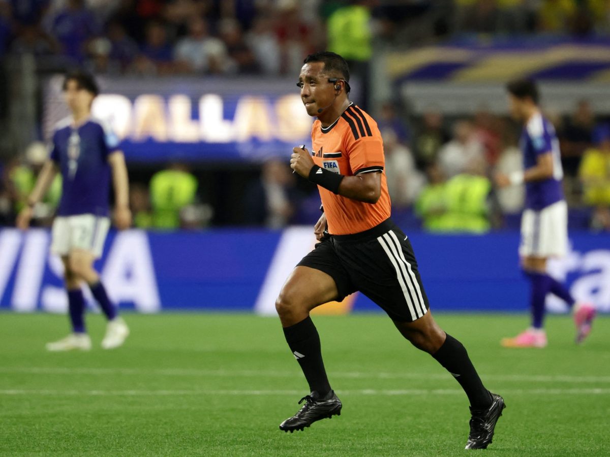 Iván Barton dirigirá su tercer partido en el Mundial 2026. Foto AFP
