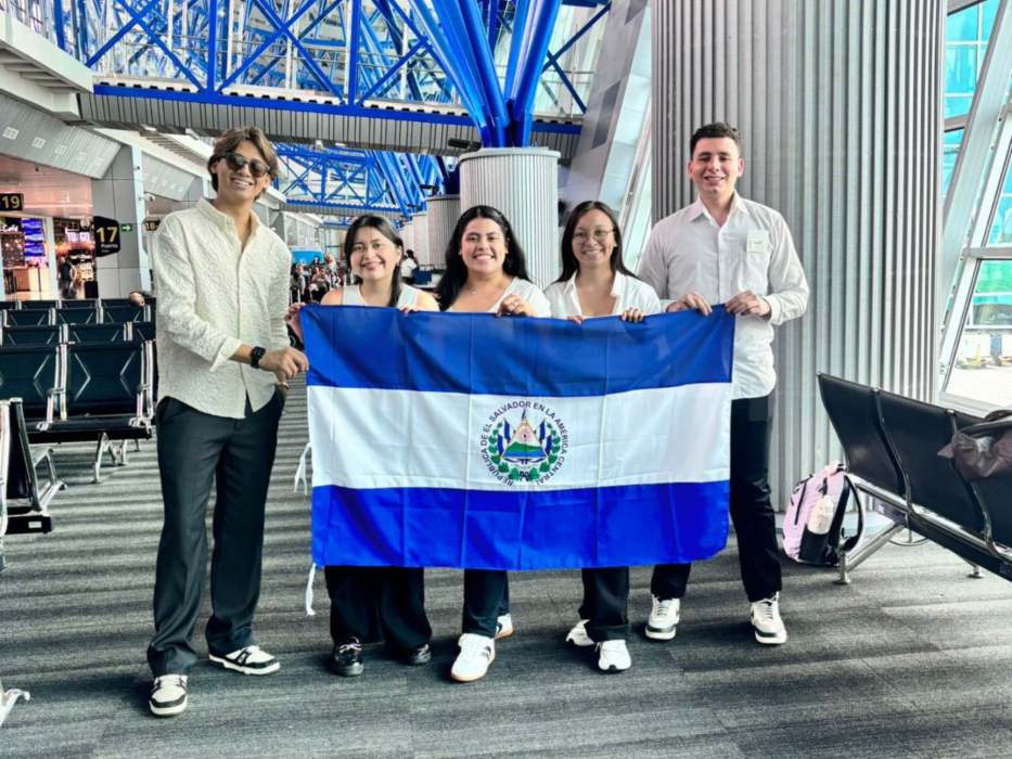 La Embajada de Estados Unidos en El Salvador anunció la selección de los cinco becarios que participarán en el programa SUSI 2026. / Foto: Cortesía Embajada de Estados Unidos en El Salvador.