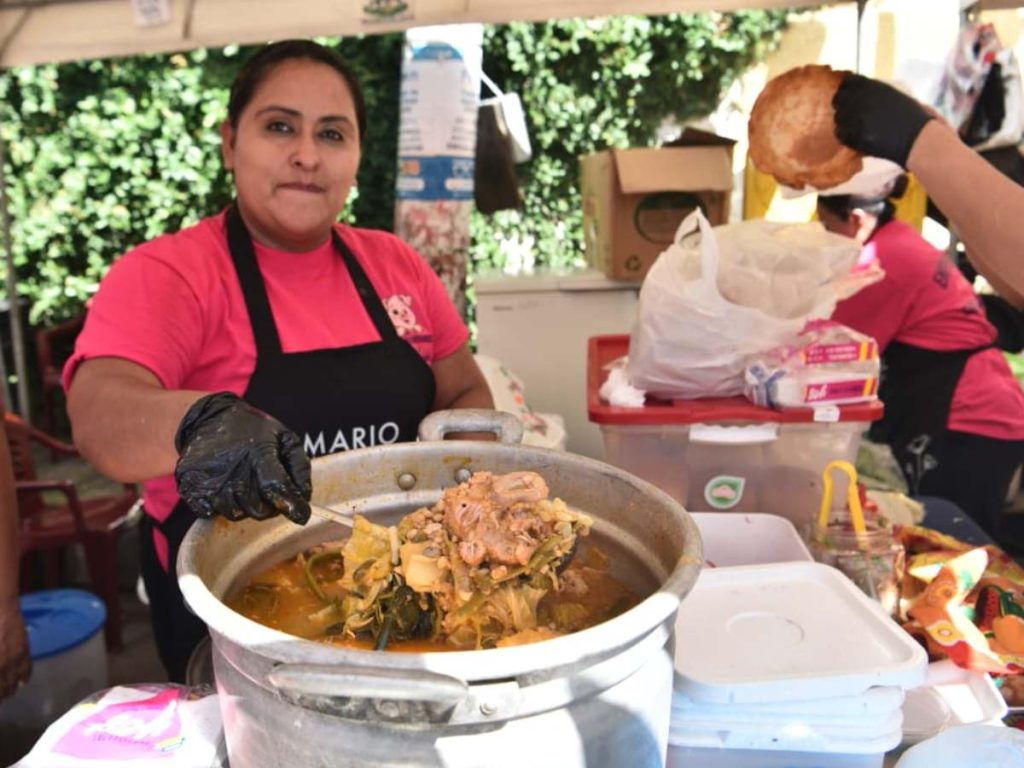 Sopas, carnes y platillos tradicionales completan la experiencia culinaria en Panchimalco.