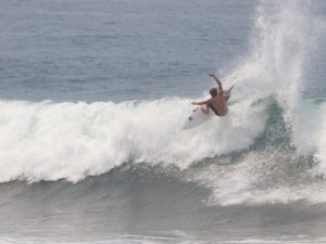 playa surf la libertad (1)