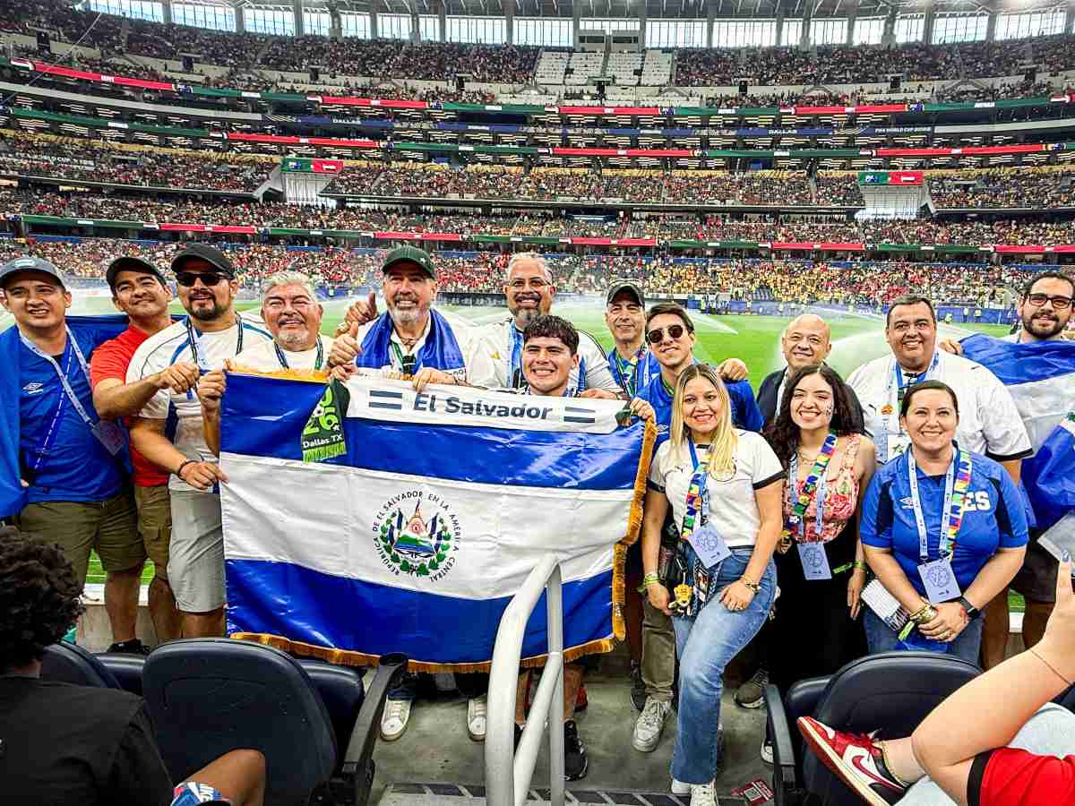 Clientes salvadoreños vivieron la emoción del Mundial 2026 como parte de la edición especial por los 10 años de Experiencias Promerica.