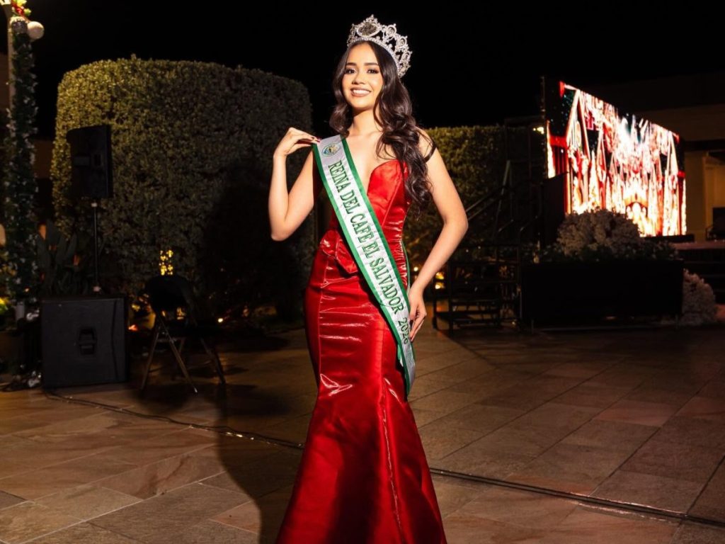 La nueva soberana cuenta con experiencia internacional tras clasificar al Top cinco del Reinado Internacional del Café 2026. Foto / Cortesía.