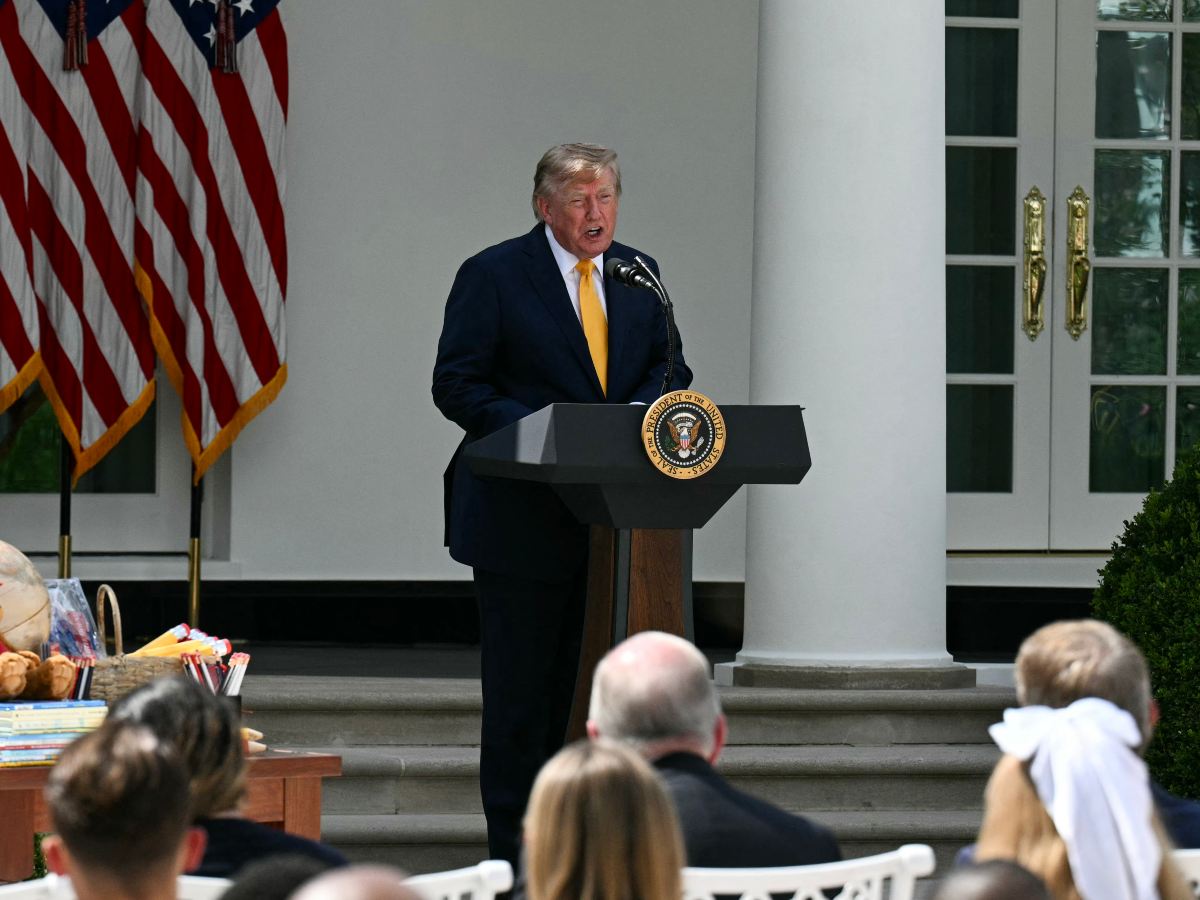 Donald Trump durante un discurso en la Casa Blanca, mientras su Gobierno impulsa una nueva tasa para las visas H-1B de trabajo especializado.