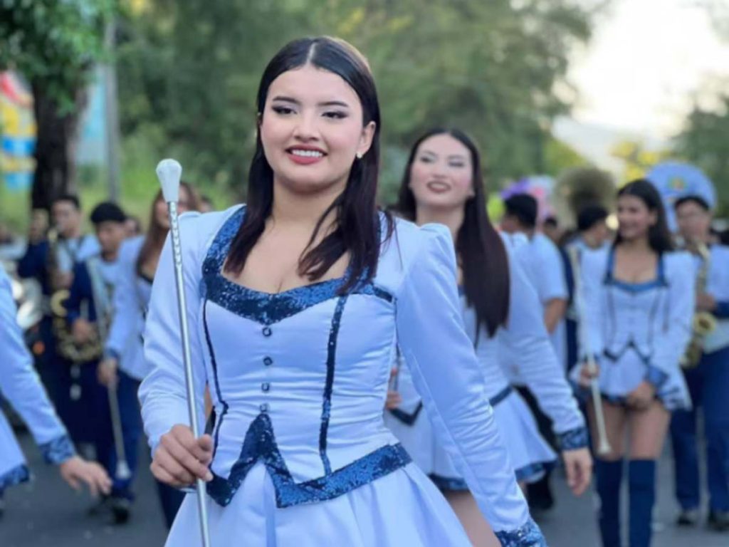 Katherine Michelle Rodríguez formó parte de la Banda Bicentenario como cachiporrista. La joven salvadoreña murió a los 19 años. Foto/ Cortesía