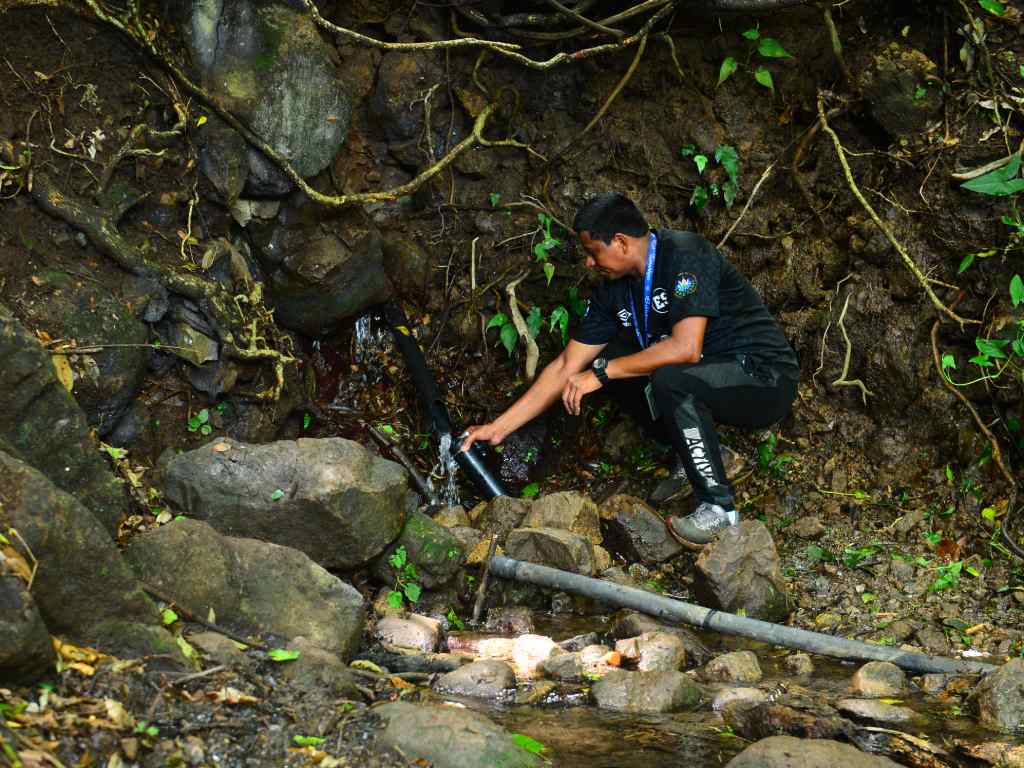 En el camino se encuentran nacimientos de agua.