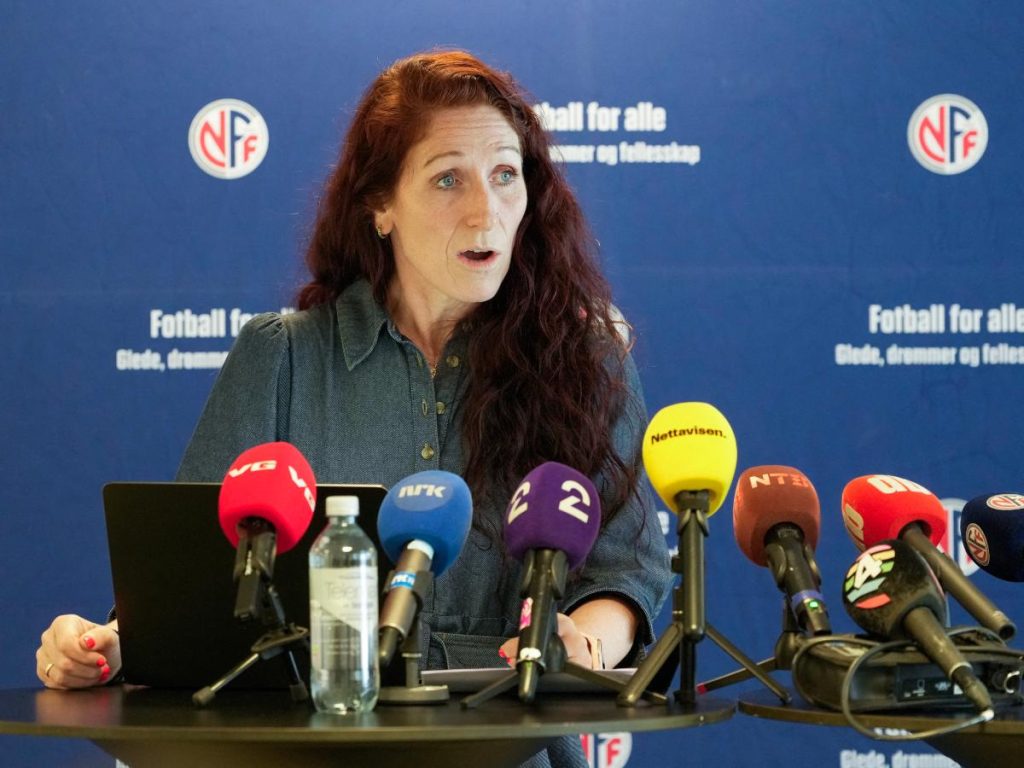 Lise Klaveness, presidenta de la Federación Noruega de Fútbol, pidió la dimisión de Gianni Infantino al frente de la FIFA.
