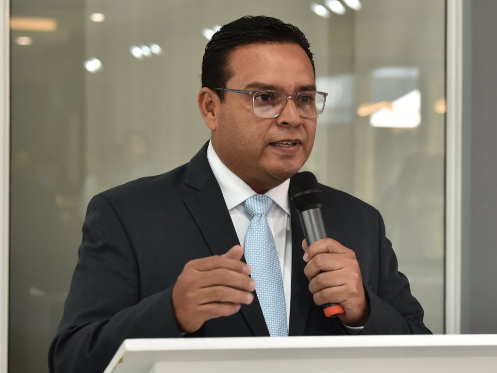 Pedro Durán, gerente administrativo de Sikamotors en El Salvador, destacó la apertura de la nueva sede: “Ahora estamos teniendo ya una agencia exclusiva para Changan”.