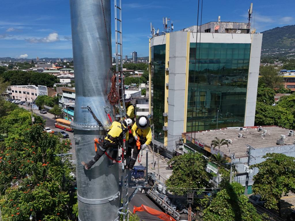 SA-Aerocable- Prolongación Bulevar Tutunichapa- Torre- Colocación