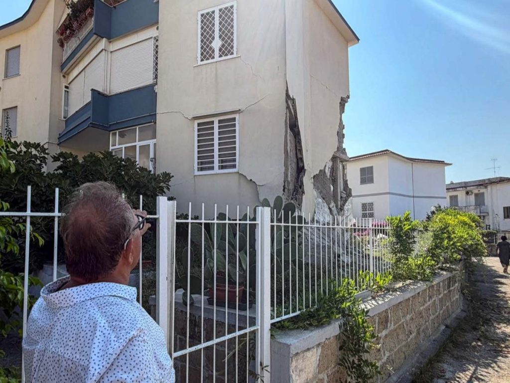 Sismo-Italia-Napoles