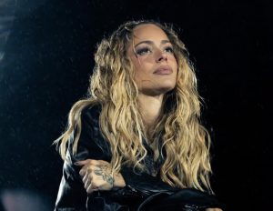 La cantante argentina se desvinculó laboralmente de su padre, Alejandro Stoessel, tras 15 años de representación.
