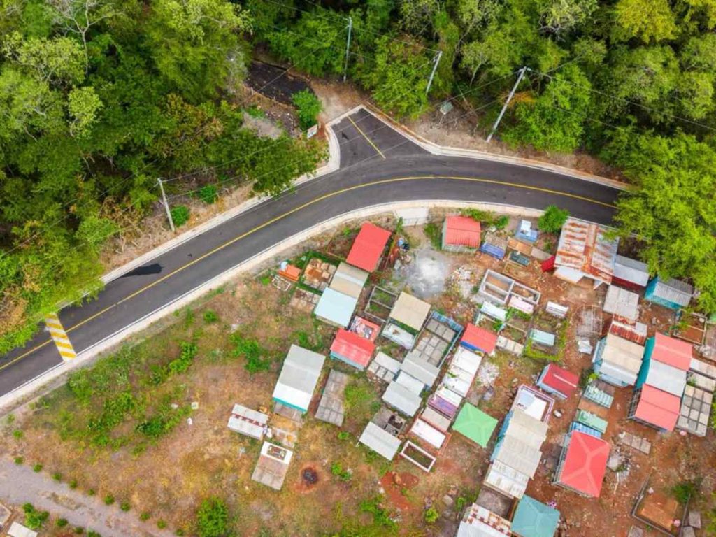 Más de cinco kilómetros fueron intervenidos con concreto hidráulico y mezcla asfáltica en Yayantique, La Unión Sur.