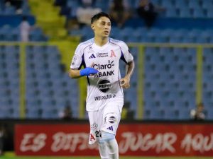 Bryan Tamacas se perderá el resto de la temporada tras sufrir una rotura completa del ligamento cruzado anterior.