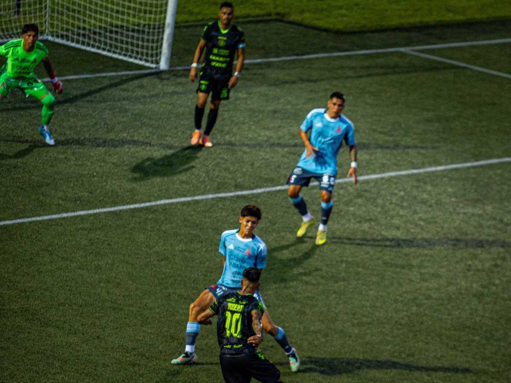 Inter Tecla le pega 2-0 al Alianza y dos exalbos le ponen sal a la herida