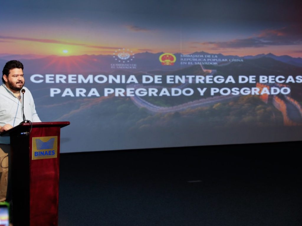 embajador-china-en -el salvador-becas (1)