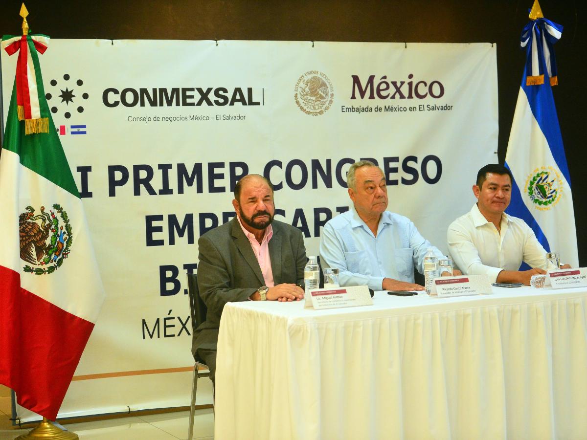 Autoridades y empresarios de México y El Salvador presentaron la agenda del Primer Congreso Empresarial Binacional, que se realizará el 21 y 22 de agosto.