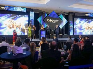 El encuentro combina formación veterinaria con turismo y visitas a distintos destinos del país.