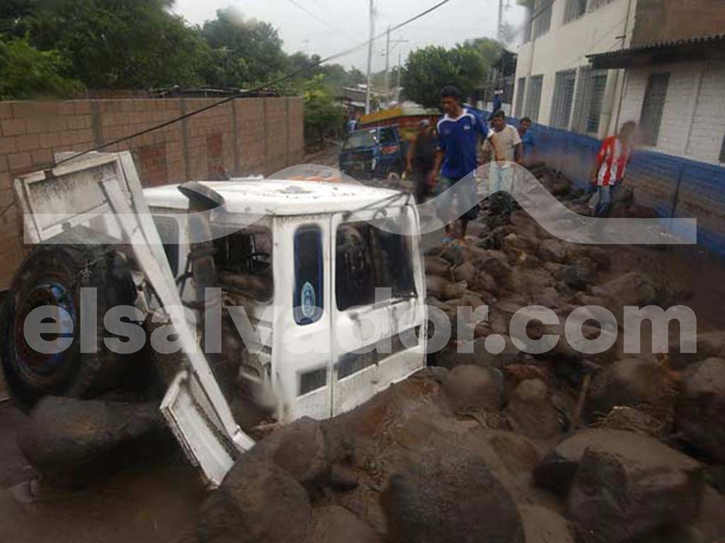Verapaz, 2009: Lodo, rocas y escombros bajaron desde el volcán Chinchontepec y devastaron viviendas durante una madrugada de intensas lluvias.