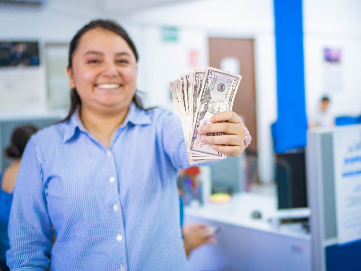 dispensa-sin intereses-economia-dinero