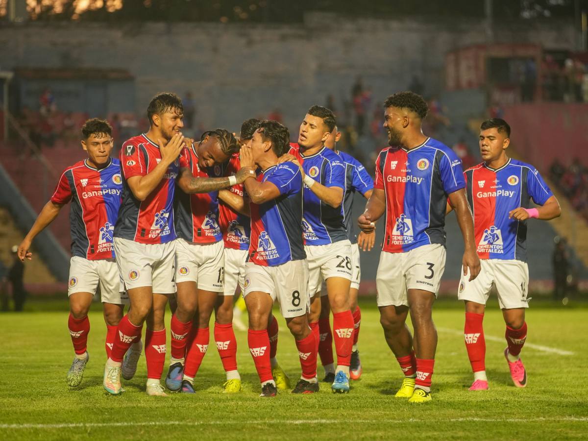 FAS derrota 3-1 a Firpo y sube al segundo lugar