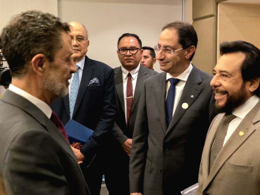 El vicepresidente Félix Ulloa sostuvo un encuentro con autoridades electas de Colombia en el marco de los actos de posesión presidencial.
