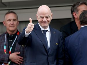 Infantino enfrenta nuevo golpe tras perder apoyo de vicepresidente de la FIFA