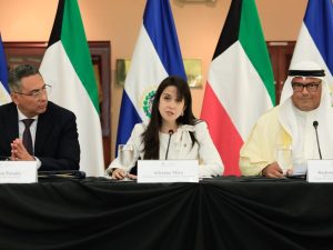 Kuwait financiará con $9.7 millones una planta solar en San Matías para fortalecer la generación de energía renovable en El Salvador.
