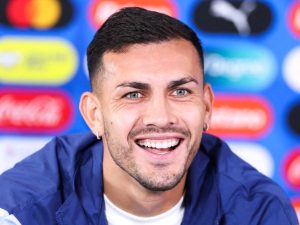 leandro paredes castigo exagerado argentina fifa 01