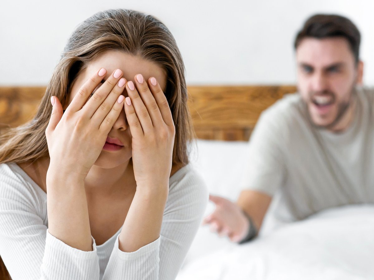 Las relaciones tóxicas pueden afectar la autoestima, la tranquilidad emocional y la forma en que una persona se relaciona con su entorno.